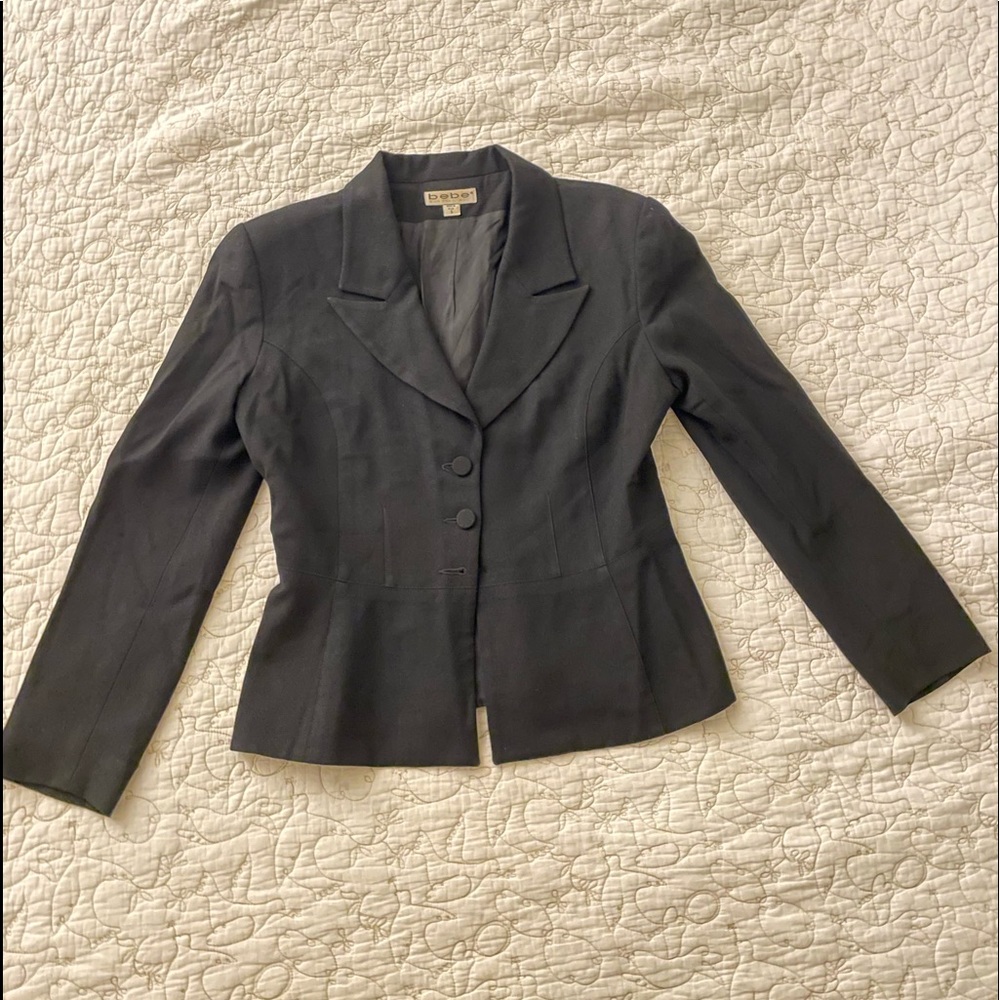 100% wool vintage Bebe blazer
